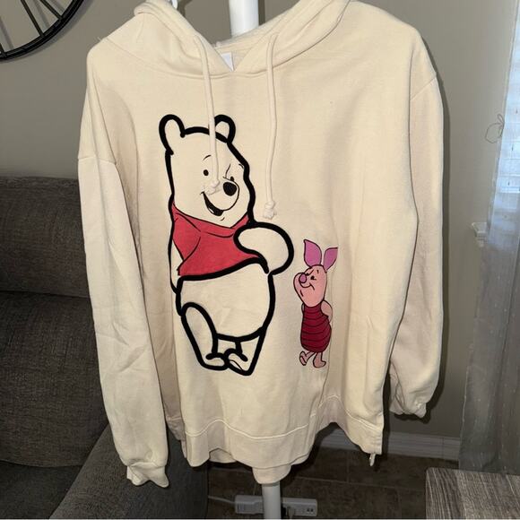 Disney Tops - Disney Winnie the Pooh sweatshirt